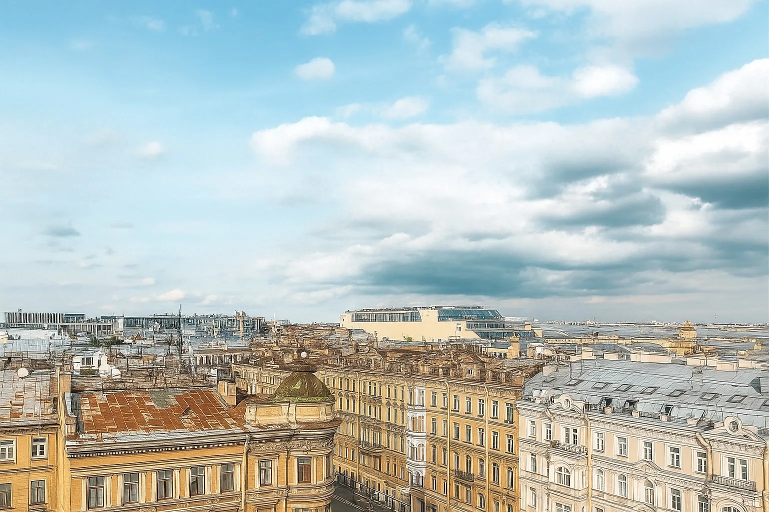 Дневная панорама Петербурга